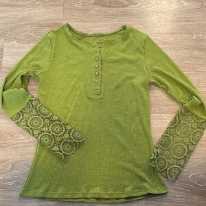 Green Lace Sleeve Women's Top